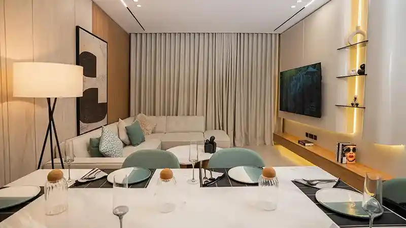 Tulip Oasis 12 Living & Dining Area