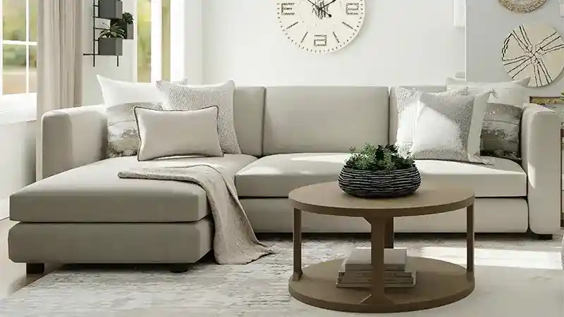 Pristine Spacious Living Area