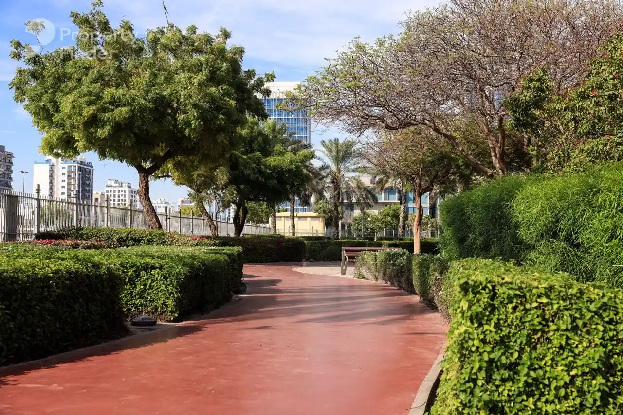  Double Tree Running Track